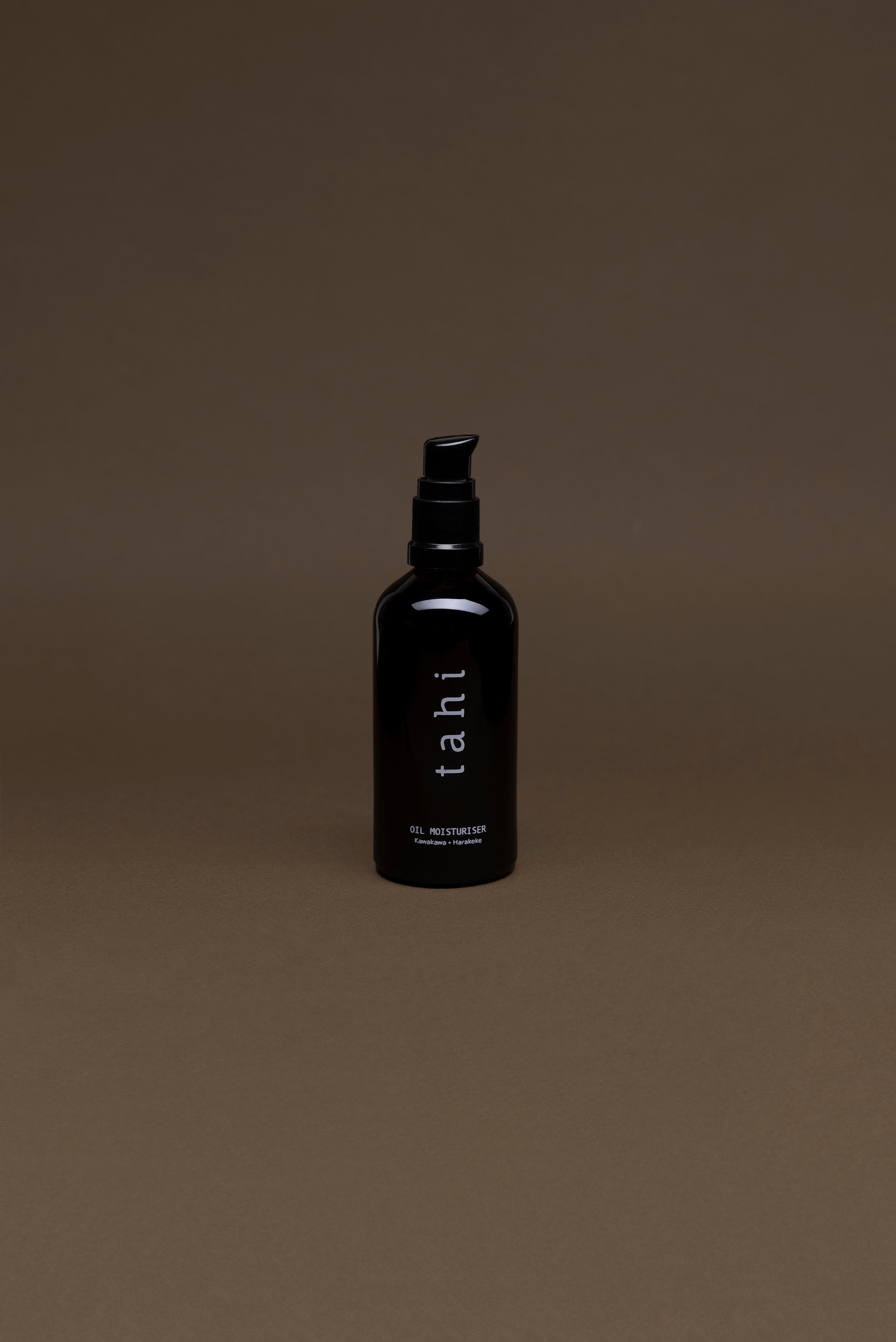 Oil Facial Moisturiser with Kawakawa and Harakeke by Tahi skincare